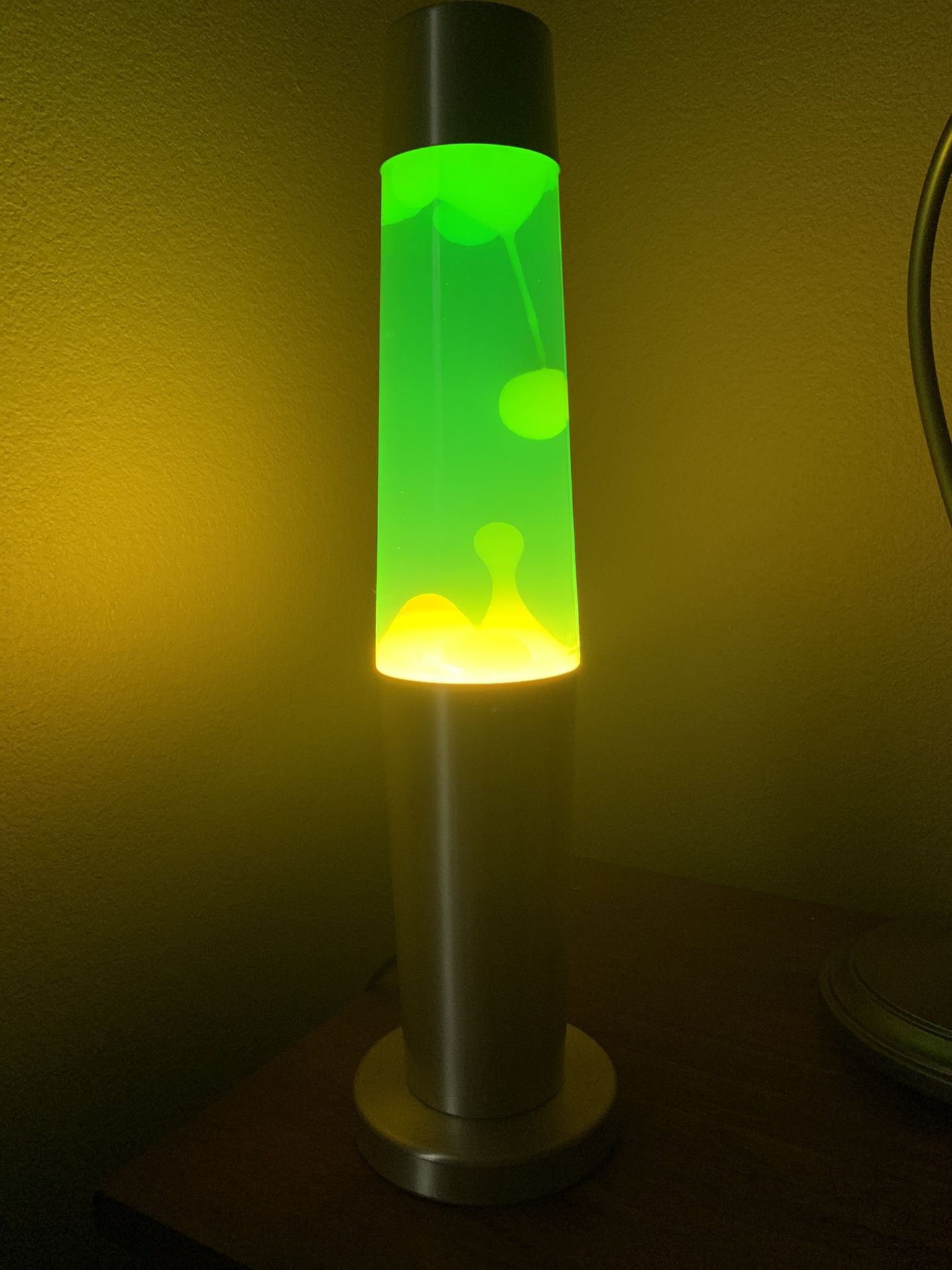18” Green and Yellow Lava Lamp