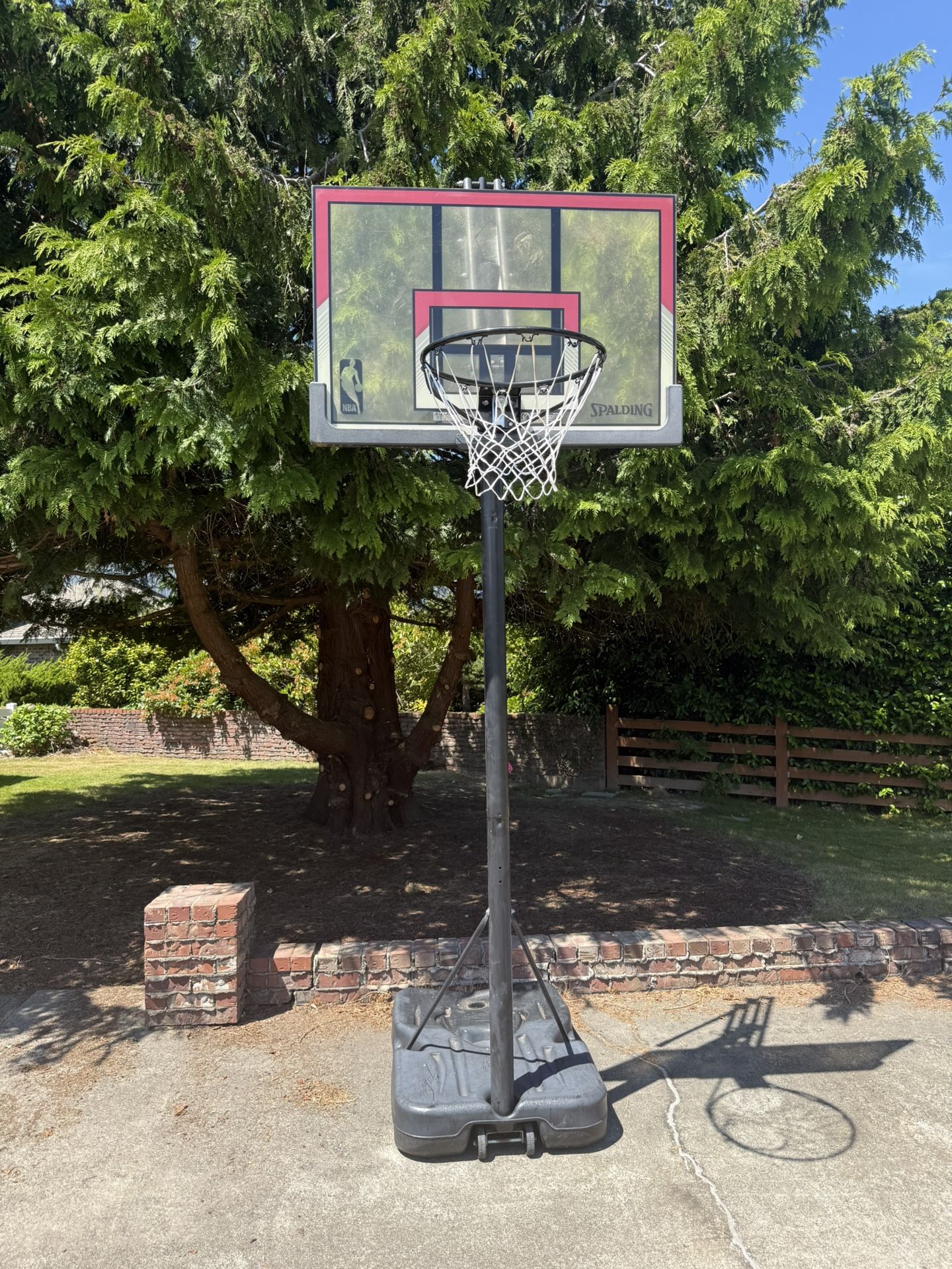 Spalding Basketball Hoop