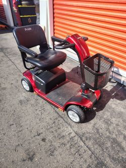 Electric scooter for seniors