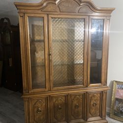 Thomasville China cabinet 