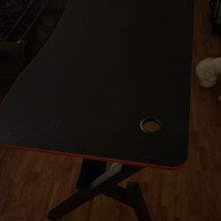 Big Red Gaming Desk – Cup Holder & Headset Stand