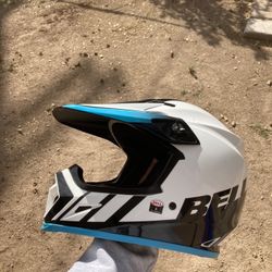 BELL mx/dirt Bike Helmet Small