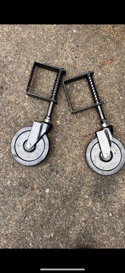 Front door wheel, heavy duty