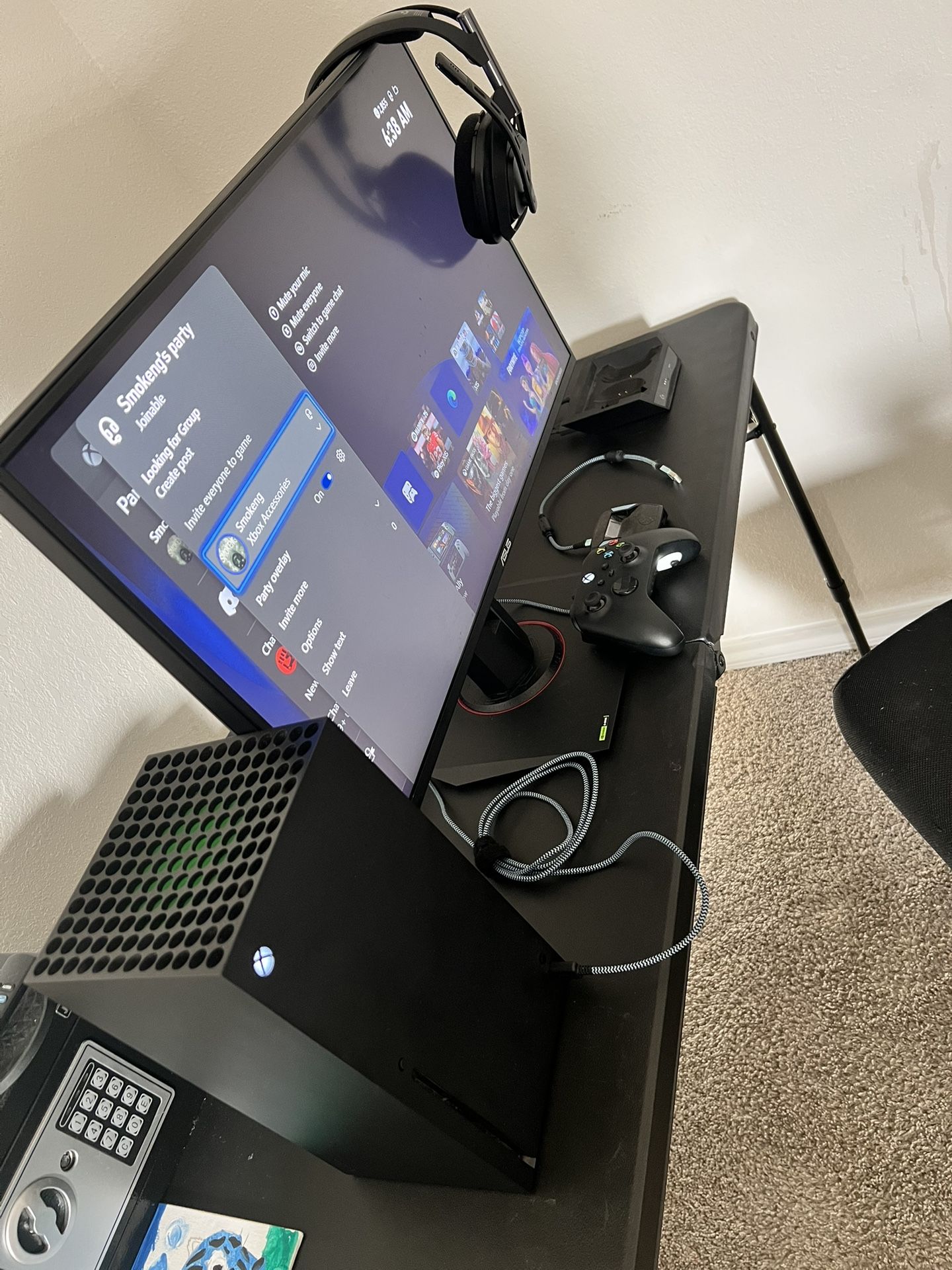 XBOX SERIES X  BUNDLE