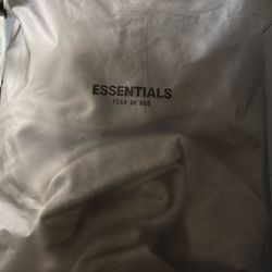 Essential hoodie 