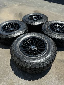 Fuel Rebel 8x6.5 Wheels with 37" Toyo RT Tires