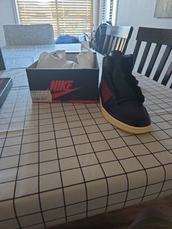 Jordan 1 High Defiant Sz 11