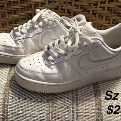 Nike AF 1 Sz 7 