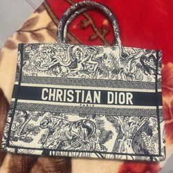 Medium Dior Book Tote
