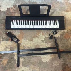 Yamaha Keyboard Piaggero NP-11