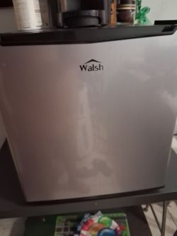 Walsh Mini Fridge Compact Refrigerator