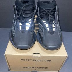 Yeezy (Adidas) 700  V3 Dark Glow 