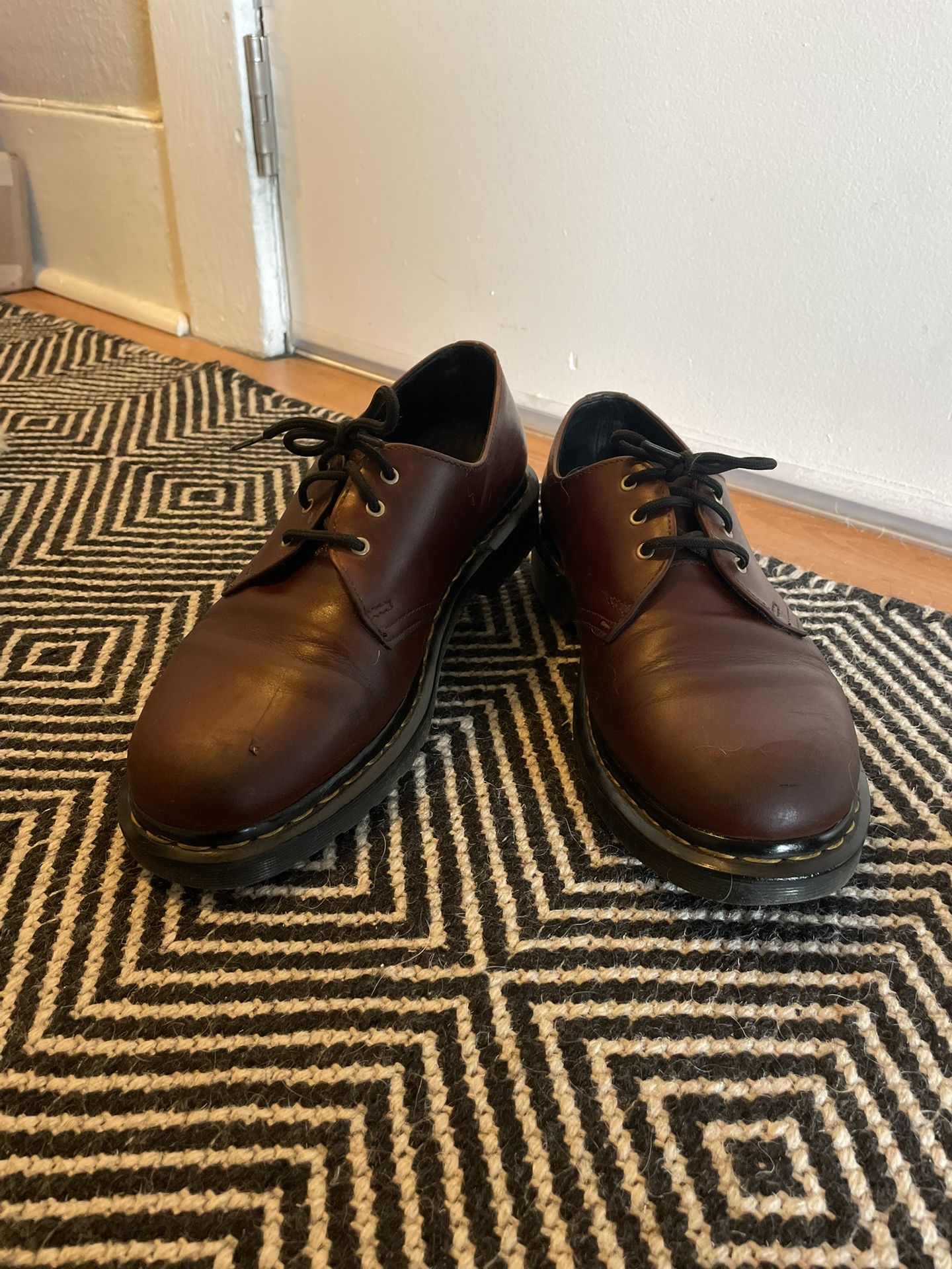 Dr. Martens 1461 Brown Oxfords M9