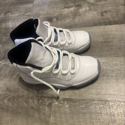 Jordan 11s 