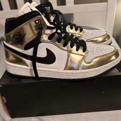 Jordan 1 Mid Metallic Gold Size 9