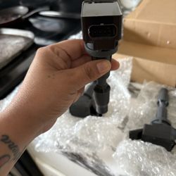 New Ignition Coil Fit Igiition CoiTset Hyundai Kiq 20-23👇