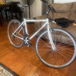 TREK 720 MULTI TRACK hybrid, racing bike