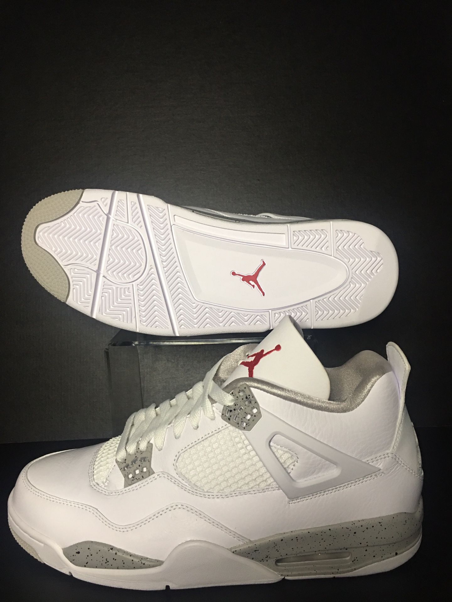 Air Jordan 4 Retro ‘White Oreo’