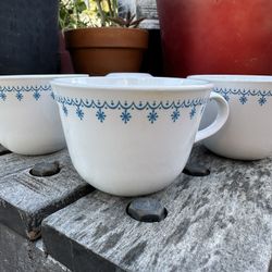 Pyrex Pattern Corelle Corning Snowflake Blue Garland Coffee Cup Mug Set 4 1970s