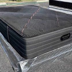 BeautyRest black C class Queen size set