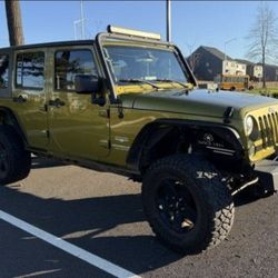 2008 Wrangler Saraha Unlimited JKU - $6,500