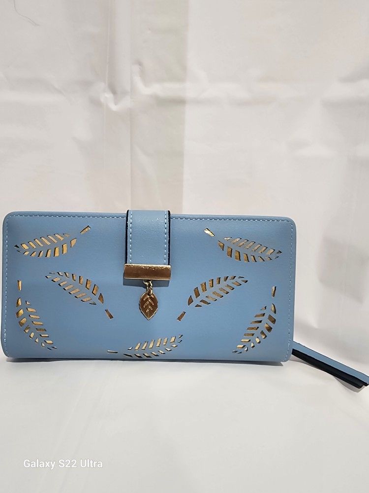 Blue Wristlet With Gold Leaf Design