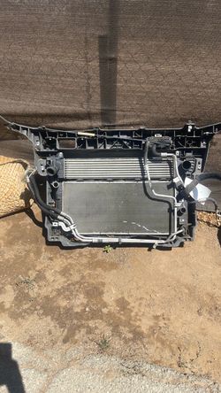 Radiator & condenser & electric fan 2013 Ford edge