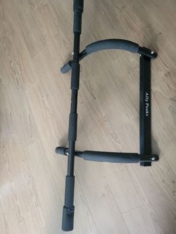 Door pull up bar