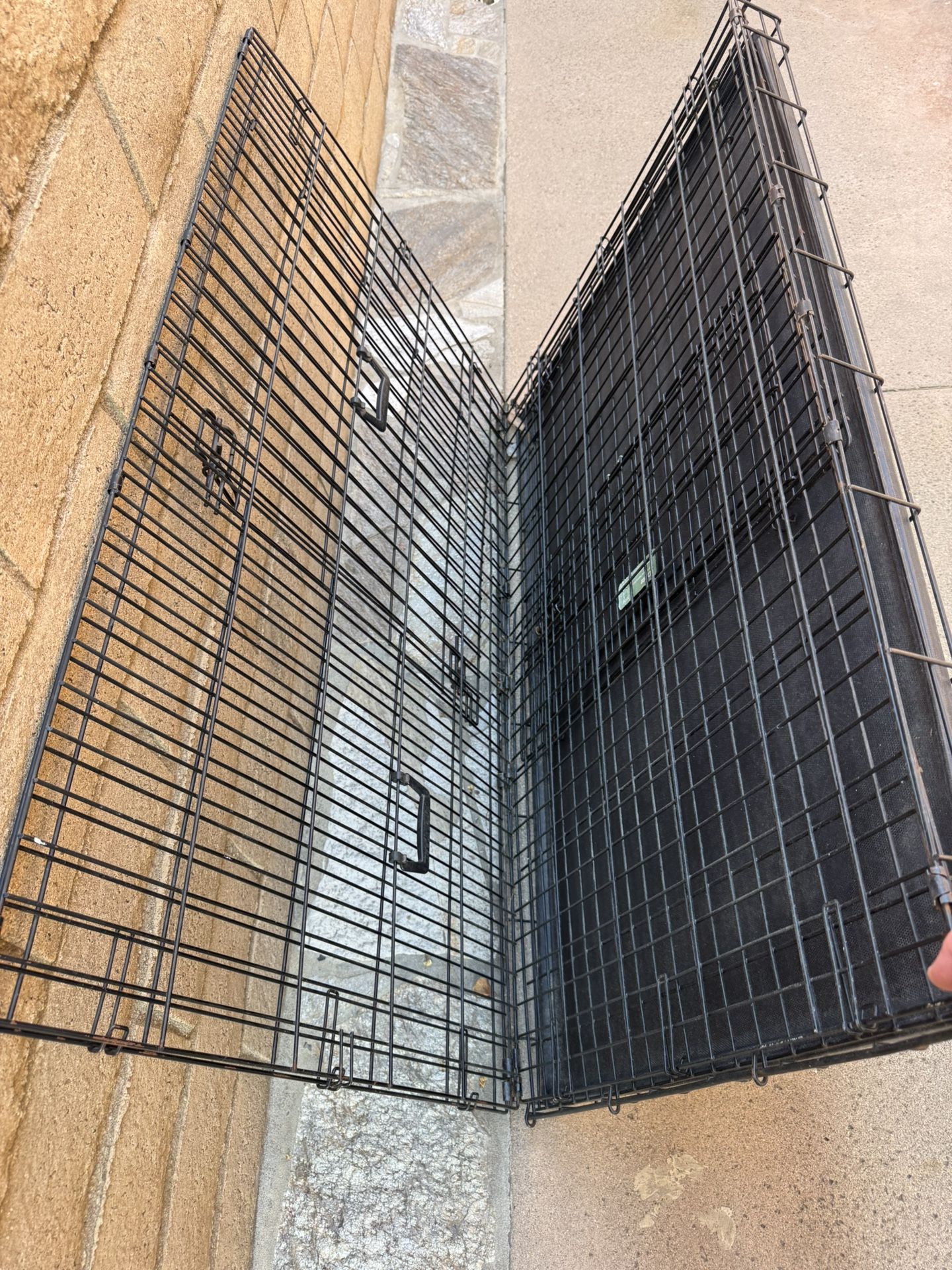 Large Dog Kennel