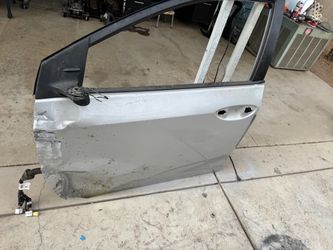 2010 Corolla LE door parts