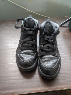 Kids shoes size 12