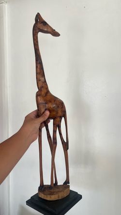 Wooden Giraffe Decor
