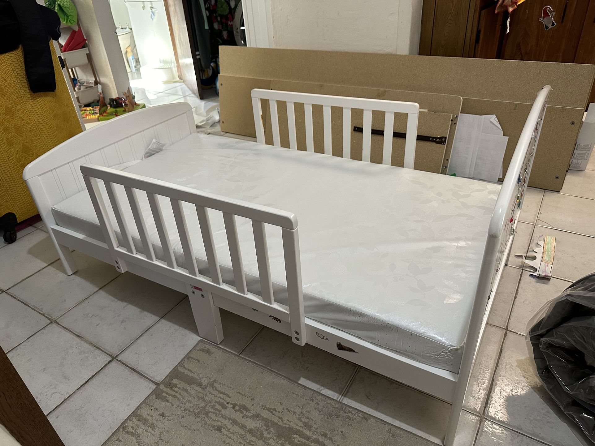 Bed For Toddler 