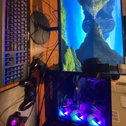 Built Gaming PC / Setup (READ DESCRIPTION)