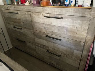 Queen size bedroom set