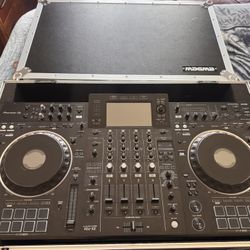 GREAT DEAL (Xdj XZ w/ Magma Case And Premium DJ Headphones)