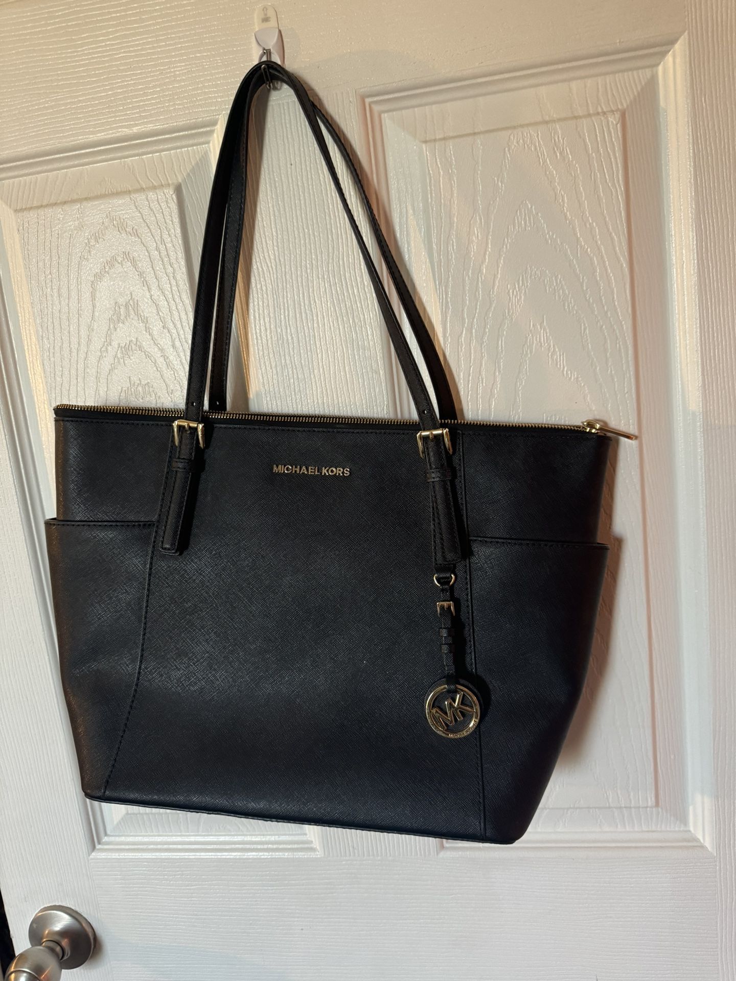 Michael Kors Jet Set leather handbag