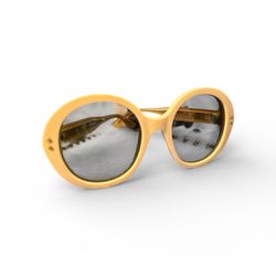 Title  Gucci GG 1081s Oversized Round Sunglasses – Yellow