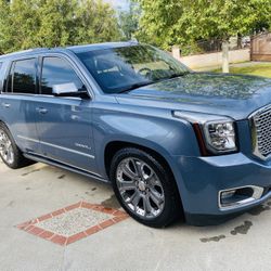 2016 GMC Yukon Denali 