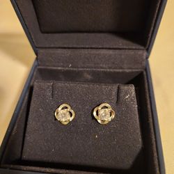 NWOT Sterling Silver Moissanite Earrings