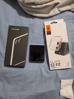 Unlocked Samsung Galazy Z Flip7 exclusive color