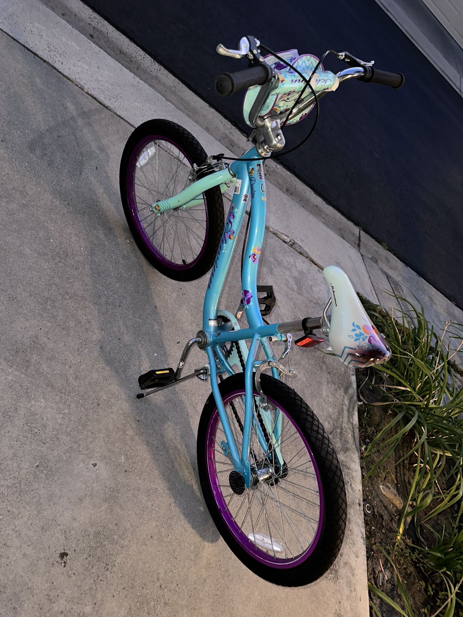 Kids Bike Schwinn Deelite 20 Inch Bike SCHWINN DEELITE 20