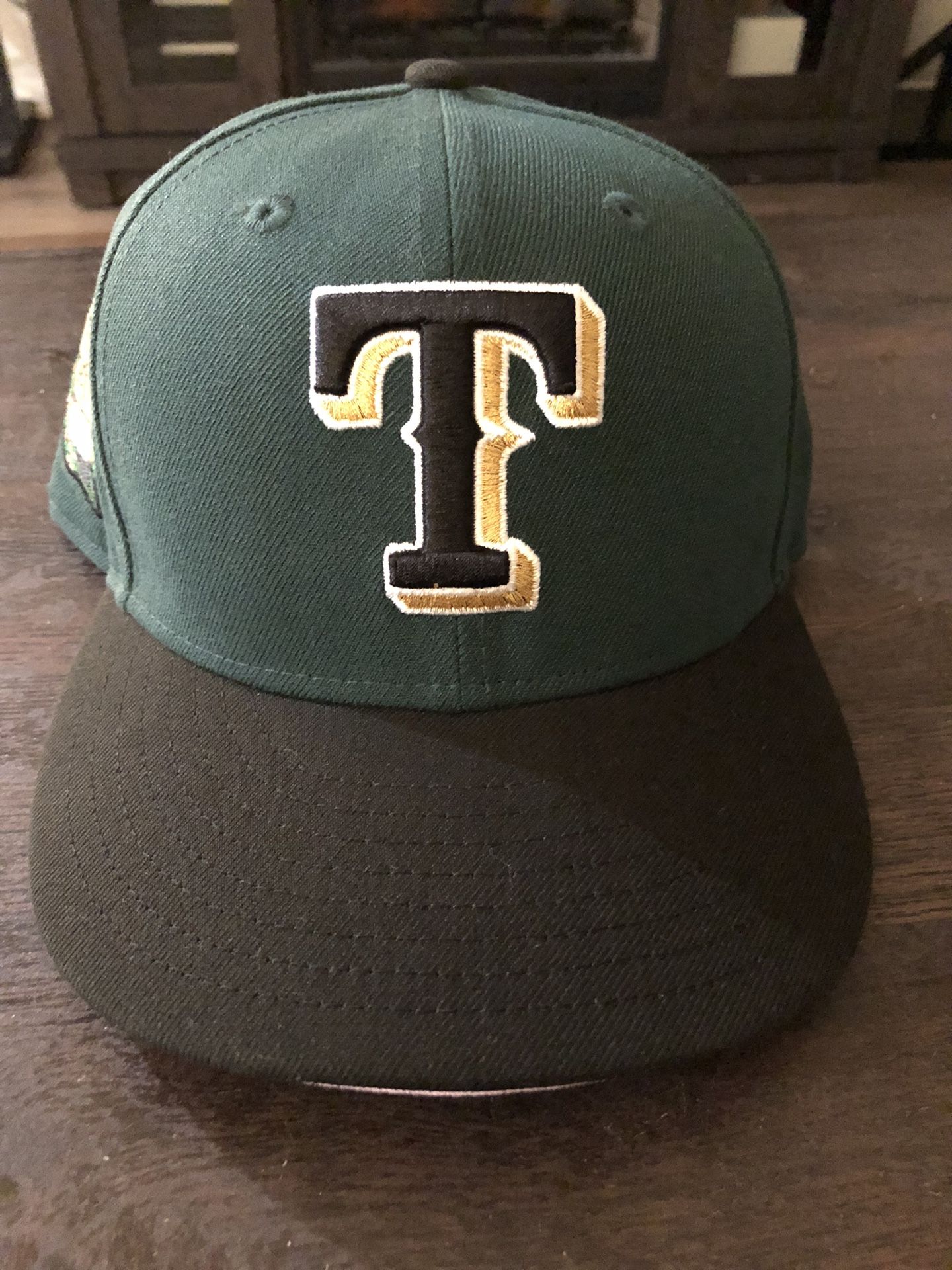 Hatclub New era Texas Rangers Pink Brim 7 1/4 “Green Eggs And Ham Inspired”