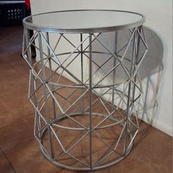 Metal Accent Table 