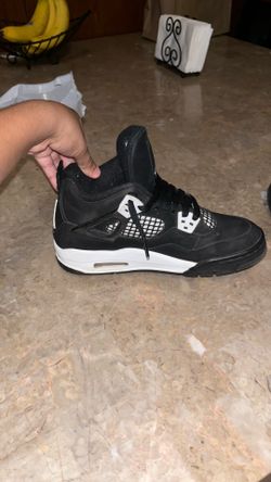 Jordan 4 White thunder