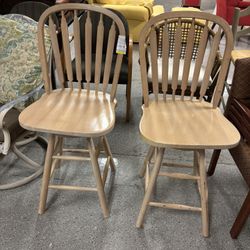 Set of 2 Wooden Bar Stools
