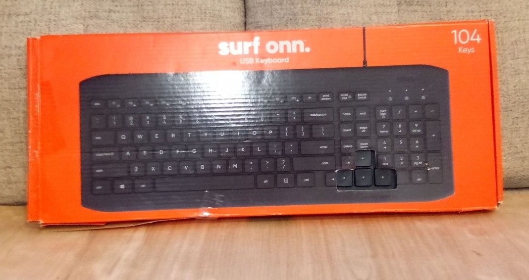 NEW Usb Keyboard W/ Mouse Attach