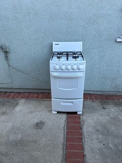 Stove Danby 20” inches