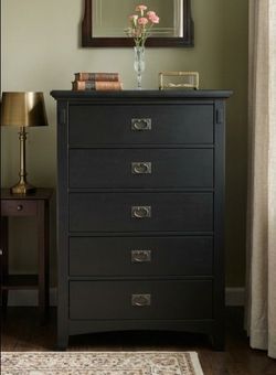 Black 5-Drawer Chest Dresser