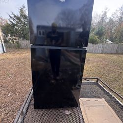 Brand New Fridge (Never Used,original Price 600) 